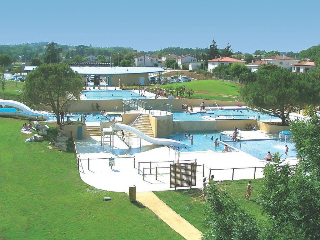 Gite La Halippe Caussens Exterior photo