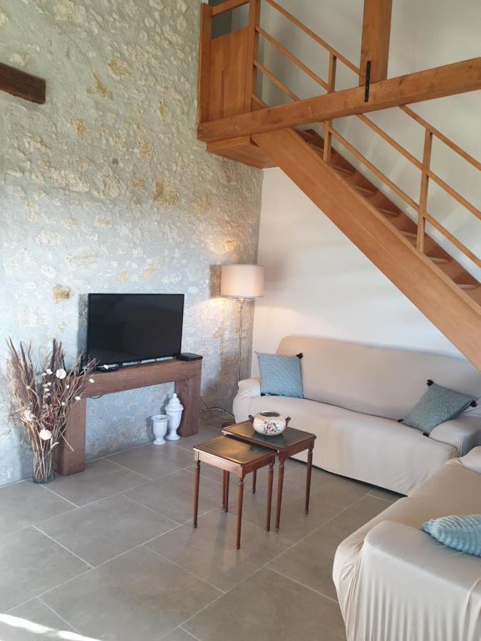 Gite La Halippe Caussens Exterior photo